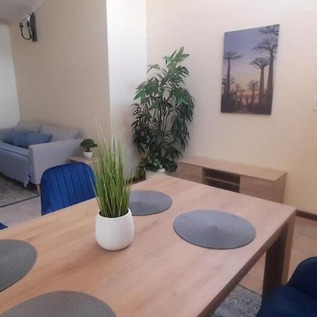 Impala Suite -Entire Unit- 2 Bedroom With 1 Ensuite Bathroom Ladysmith Eksteriør billede