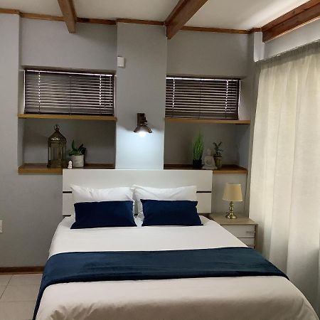 Impala Suite -Entire Unit- 2 Bedroom With 1 Ensuite Bathroom Ladysmith Eksteriør billede
